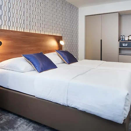 Orea Pyramida 4* Prag
