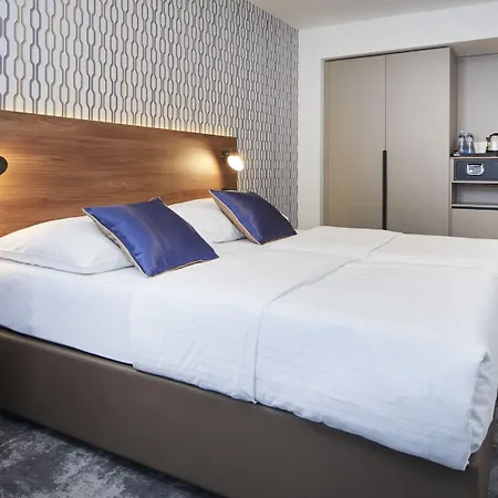 Orea Pyramida 4* Prag